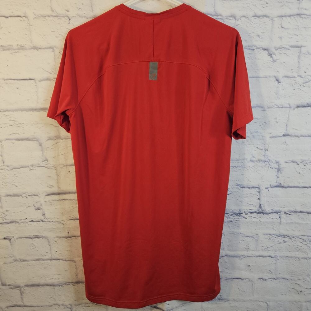 GYMSHARK VEER T-SHIRT Size: S Mens Red Short Sleeve - Picture 3 of 6